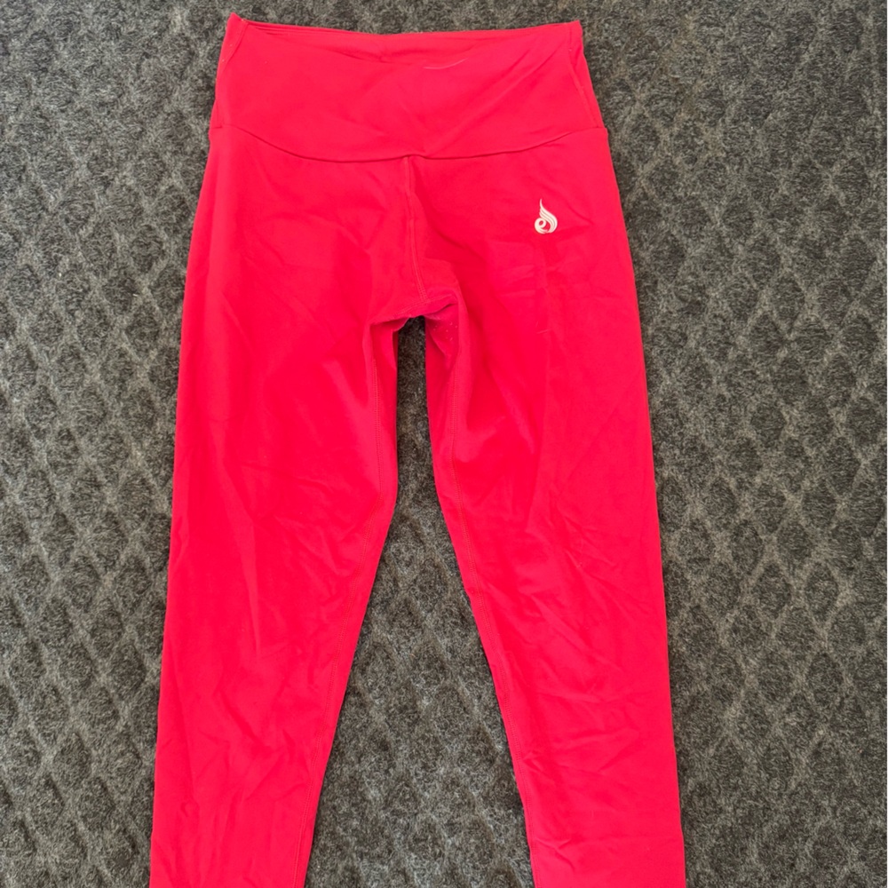 Ryderwear Wine Red Staples Scrunch Bum Leggings